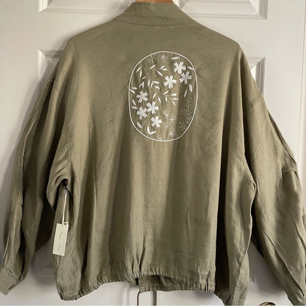 Rylee + Cru Sage Embroidered Floral Utility Jacket - Picture 2 of 9